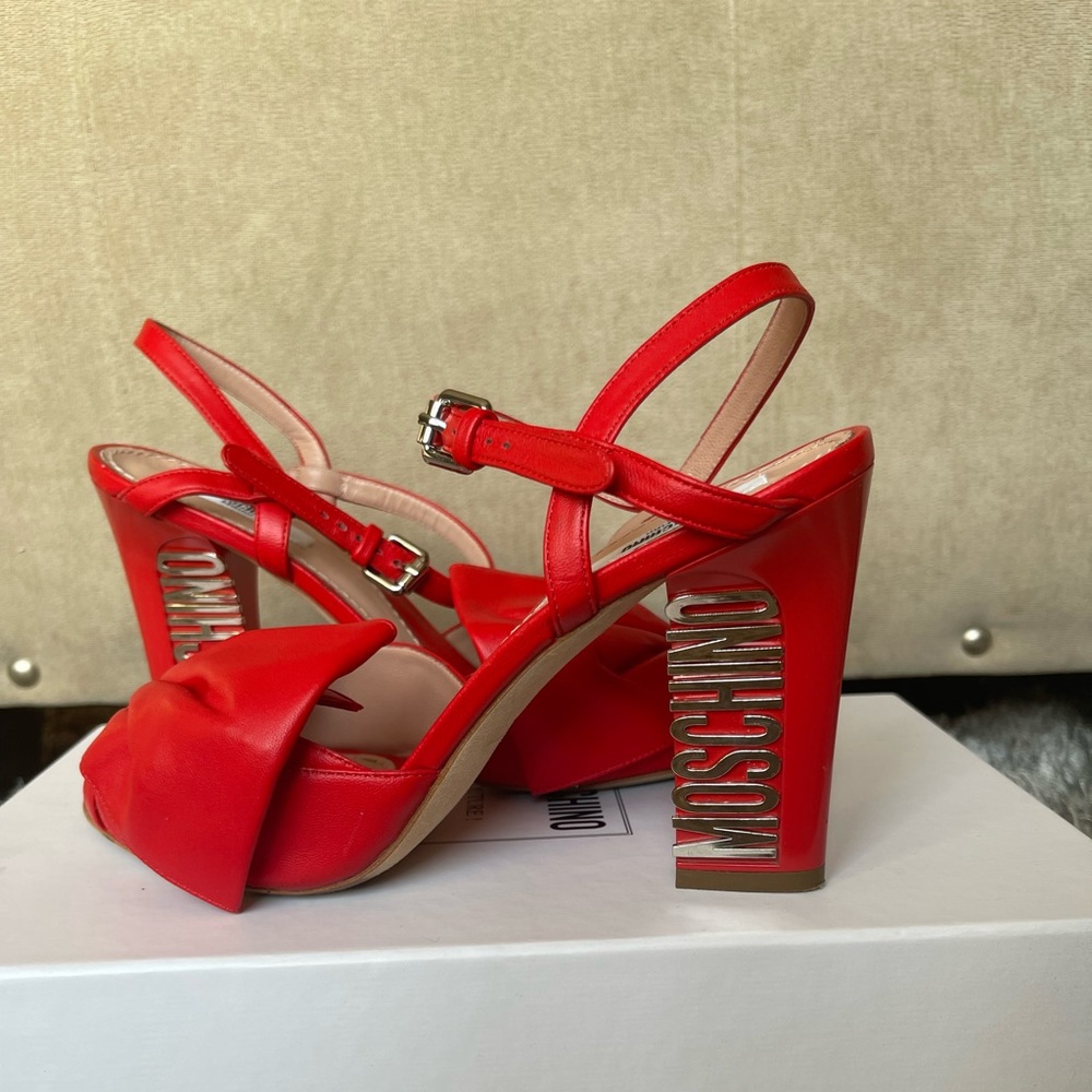 Bright red Moschino sandals, size 39.